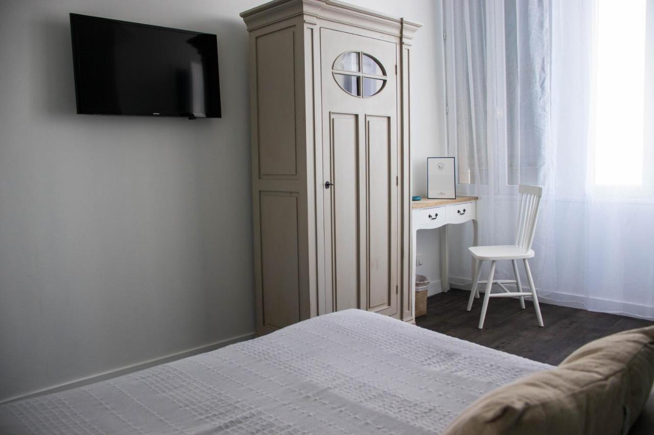 Hotel Restaurant L'Atelier Des Cousins Châtelaillon-Plage 외부 사진
